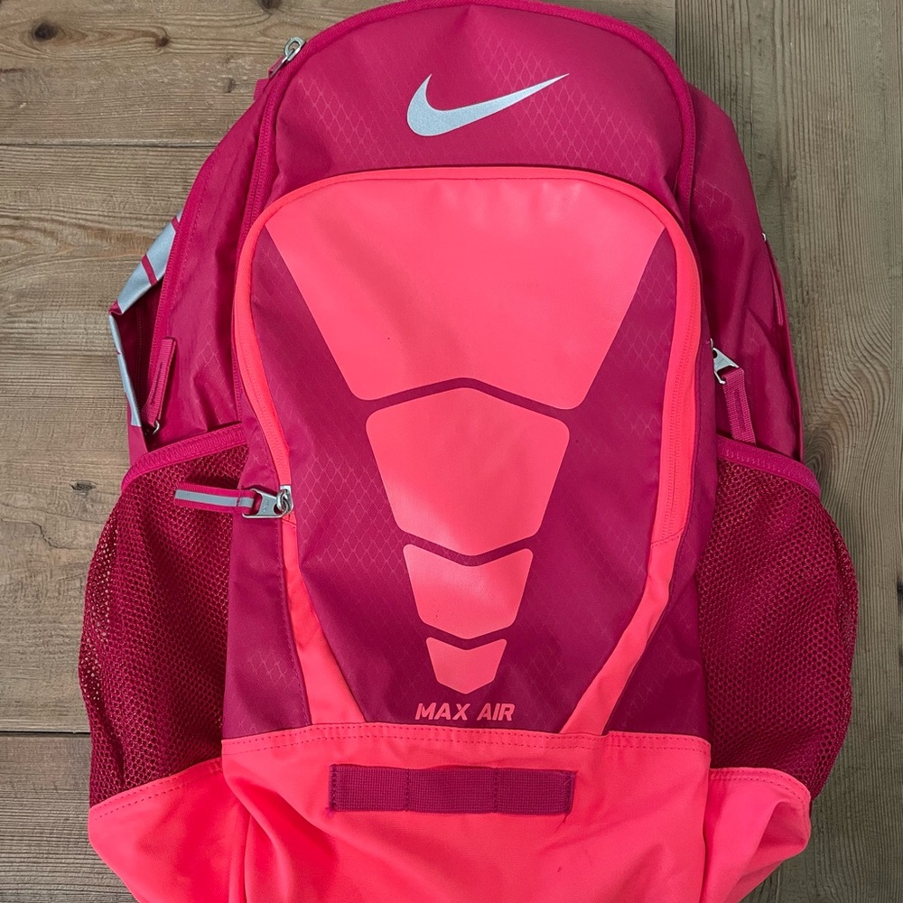 NIKE Max Air Backpack